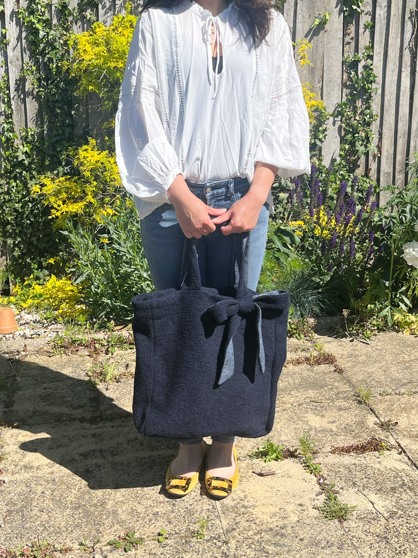 Handmade Bow Wool Tote Bag